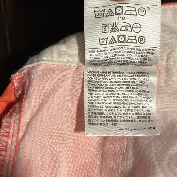 Old Navy Size 8 womens shorts.  Pink/Salmon color. - Picture 5 of 5